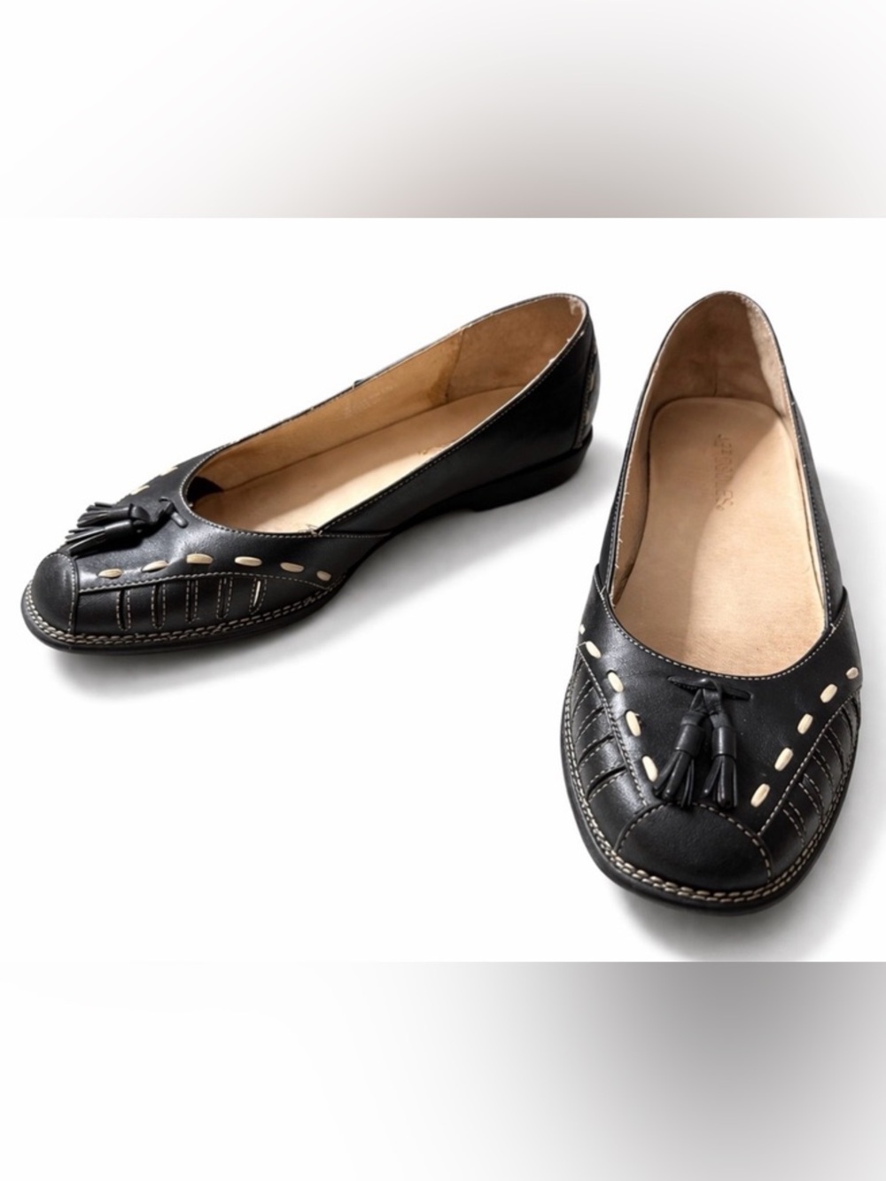 Aerosoles Black Leather Tassel Loafers Flats Size 8 Comfort Slip On